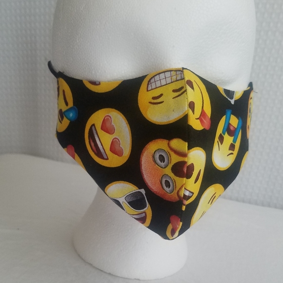 Protective mask - Picture 1 of 5